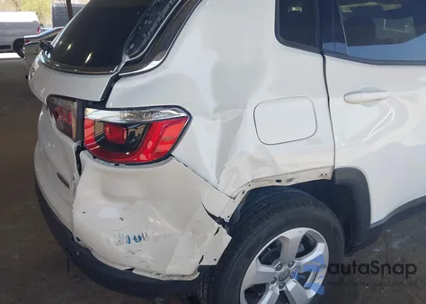 2019 Jeep Compass Latitude 4X4 from USA, damaged, VIN 3C4NJDBB3KT654263